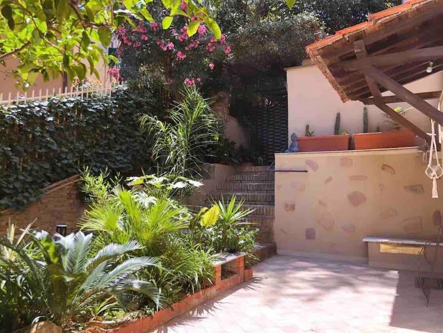 Casa vacanze Isola Roger - Con Giardino A
