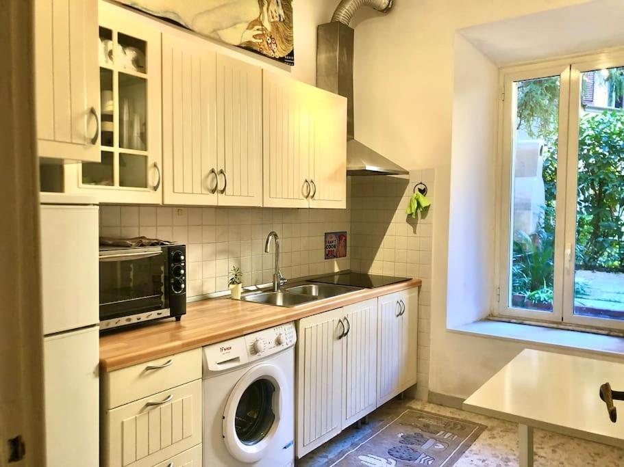 Casa vacanze Isola Roger - Con Giardino A Roma