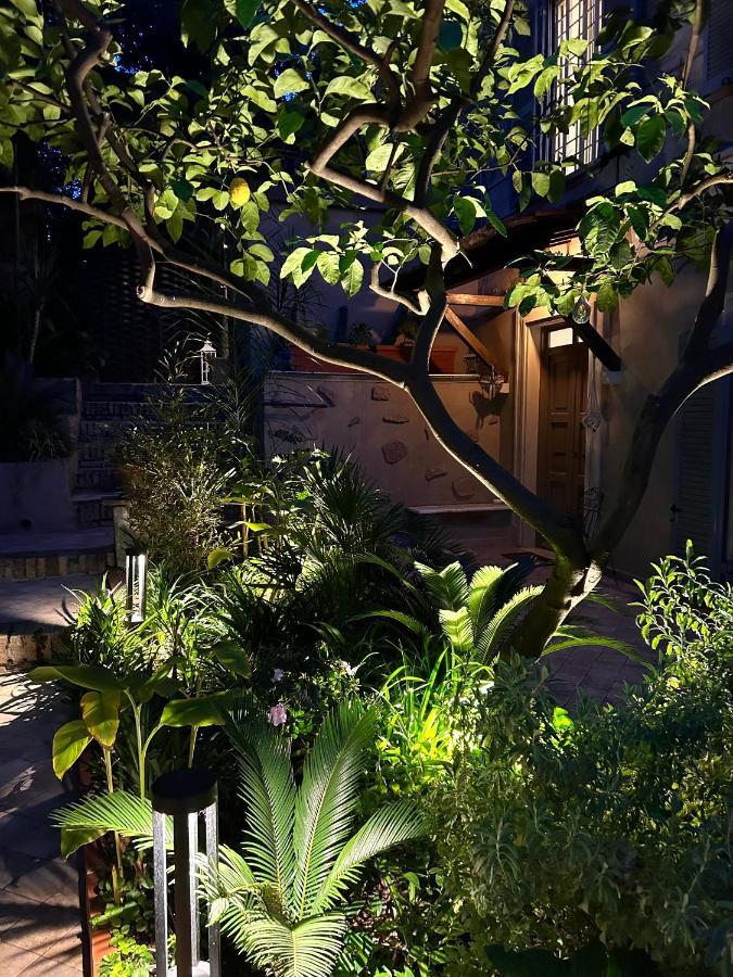Casa vacanze Isola Roger - Con Giardino A Roma