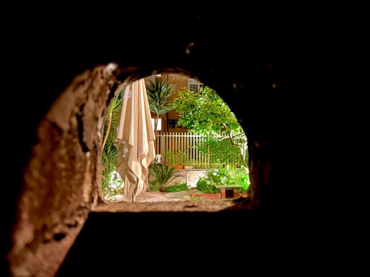 Casa vacanze Isola Roger - Con Giardino A